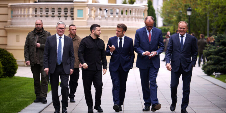 Veiligheidsgaranties voor Oekraïne: Bindende clausules in Parijsbijeenkomst