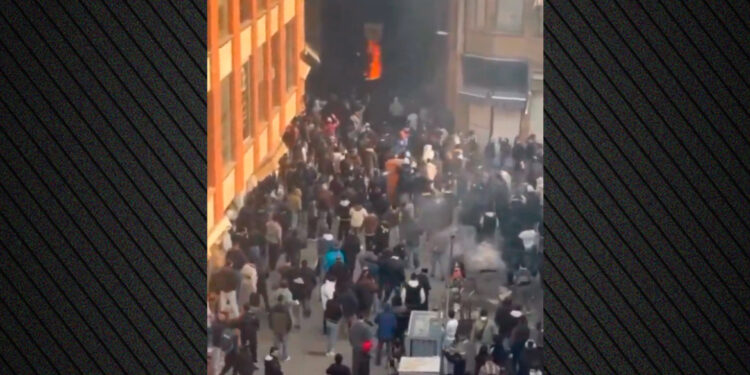 Crisis in Iran: 36 doden, duizenden gearresteerd en traangas in ziekenhuis