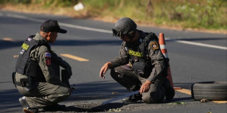 Thailand beschuldigt Cambodja van schenden staakt-het-vuren en verwonden soldaat