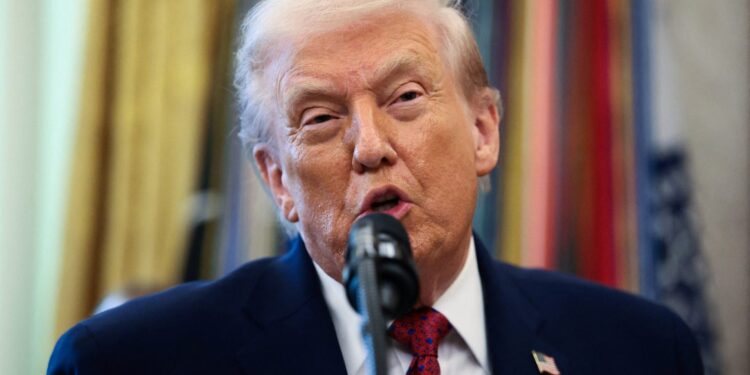 Trump beschermt olie-inkomsten Venezuela met uitvoerend bevel