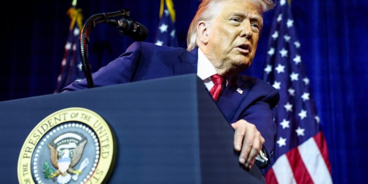 Trump waarschuwt: verlies tussentijdse verkiezingen betekent afzetting