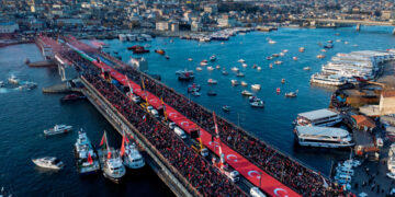 Massale demonstratie in Istanbul uit solidariteit met Gaza.