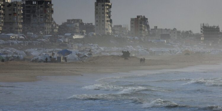 Hamas bereidt zich voor op machtsoverdracht onder staakt-het-vuren Gaza.