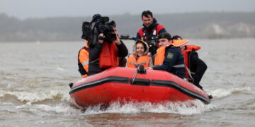 Zware regenval leidt tot evacuatie van 3.000 mensen in Portugal.