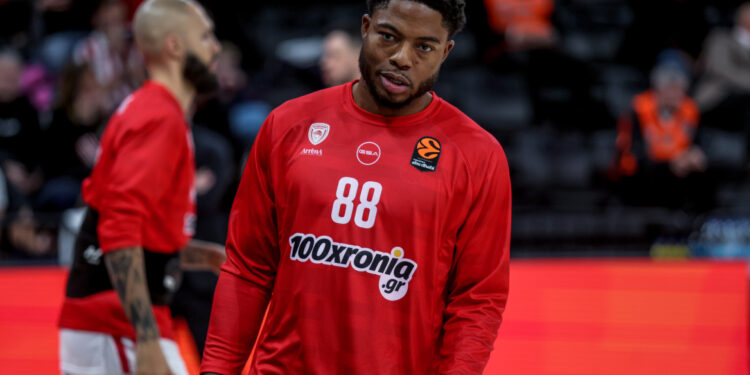 Olympiakos: Jones ontloopt blessure, mist wedstrijd tegen Maroussi.