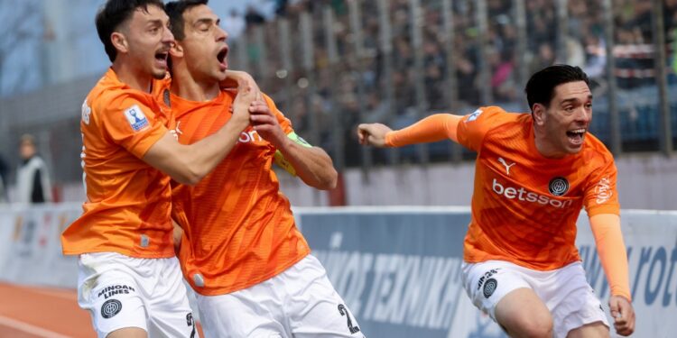 OFI Kreta in finale beker na overwinning op Levadeiakos met 1-0, bekijk het doelpunt