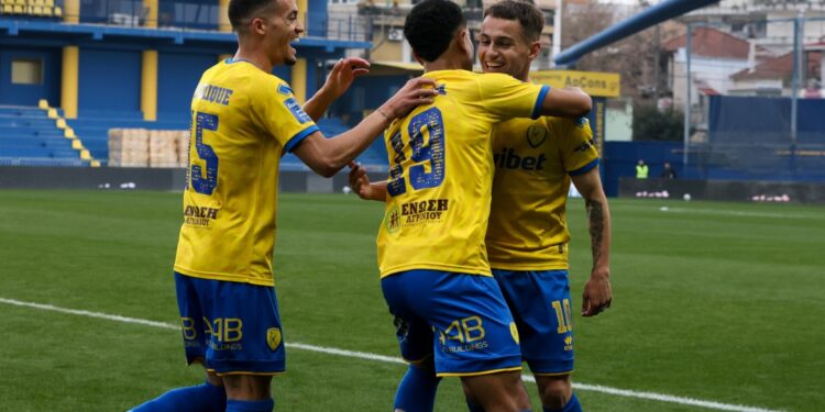 Panetolikos verslaat Asteras Tripolis met 3-1, blijft in de lucht dankzij de doelpunten