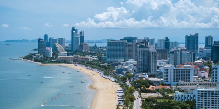 Asos medeoprichter dood na val van balkon in Thailand