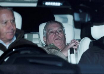 Schotse Yard-helden op Epstein’s diner