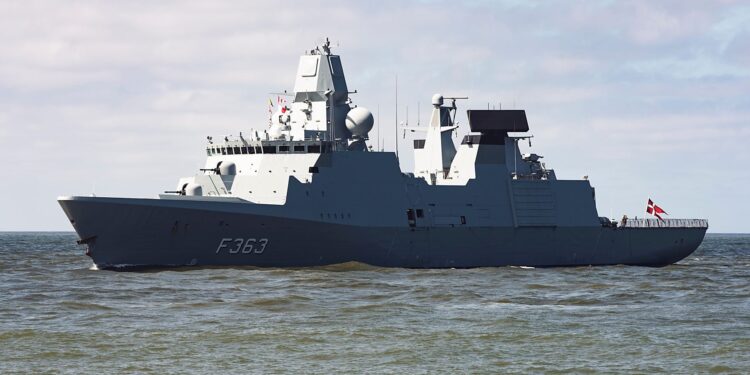 Denemarken houdt Russisch containerschip tegen in internationale wateren.