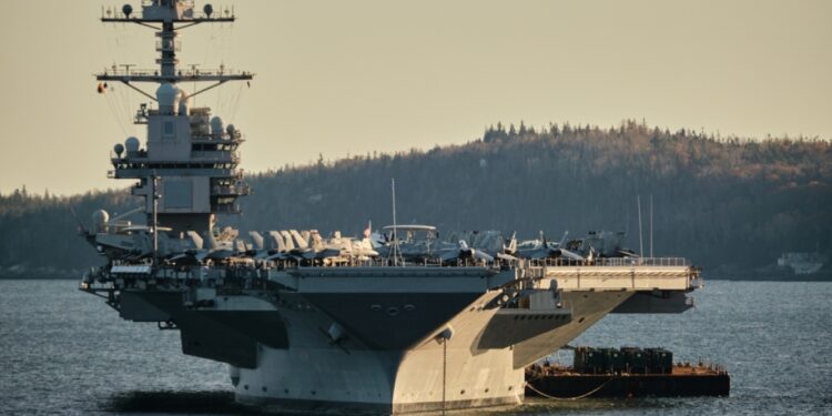 Trump stuurt vliegdekschip naar Midden-Oosten ondanks mogelijke Iran-deal