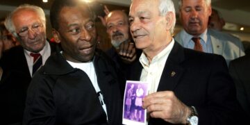 Olympiakos rouwt: Sotiris Gkavezos overleden op 89-jarige leeftijd