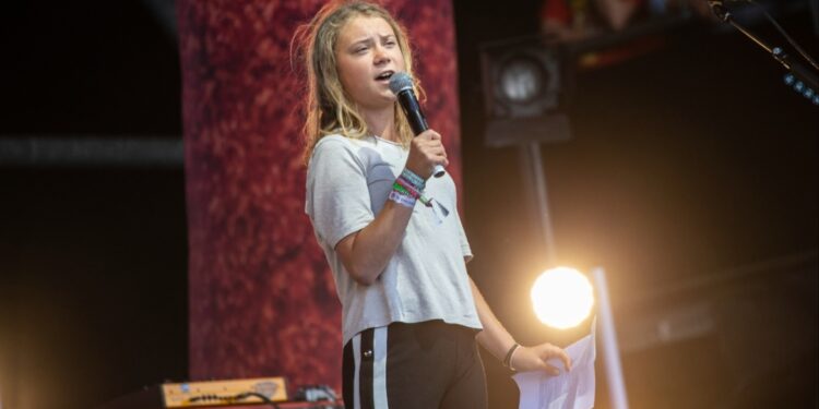 Internationaal bevoorradingkonvooi met Greta Thunberg naar Cuba.