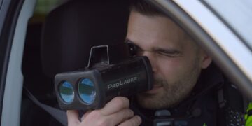 Van autodief tot autosleper, Peter zingt zijn weg van de A4.