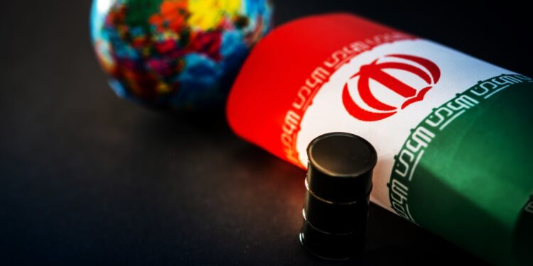 Olieprijzen stijgen 4% door oorlogsdreiging in Iran