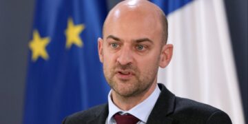 Barro roept Amerikaanse ambassadeur op wegens inmenging in Franse zaken