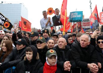 Protesten tegen proces voormalige KLA-commandanten wegens oorlogsmisdaden