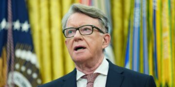 Onderzoek naar voormalig commissaris Mandelson gevraagd door de Commissie.