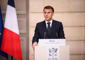 Politieke krachten verduidelijken banden met gewelddadige groepen