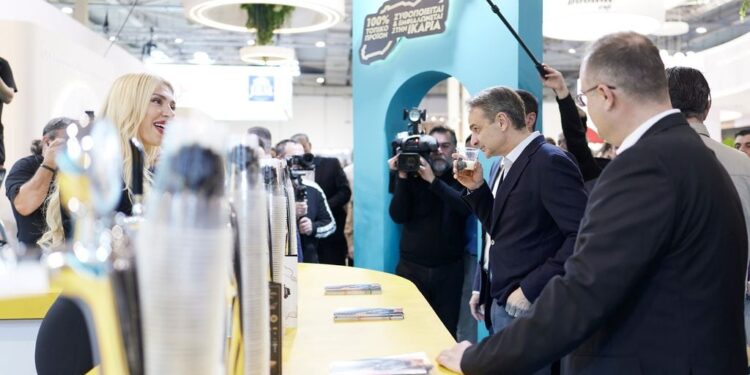 K. Mitsotakis: Optimisme voor toeristenseizoen na bezoek HORECA-tentoonstelling