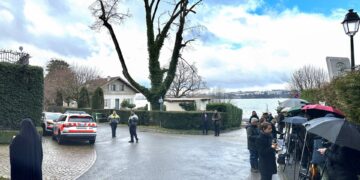 Minister al-Busaidi juicht vooruitgang na gesprekken Iran-VS toe