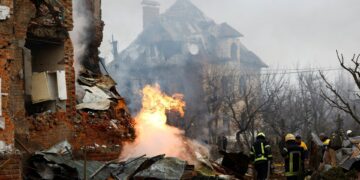 Russische raket- en droneaanvallen treffen Kiev en andere gebieden