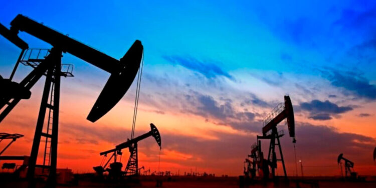 Energieschok: olieprijs stijgt boven $100 door dreiging van Amerikaanse aanval Iran