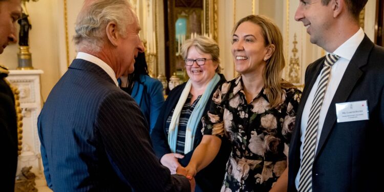 De eerste vrouwelijke kabinetssecretaris: Dame Antonia Romeo