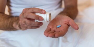 Mannen riskeren gezondheid met illegale erectiepillen.
