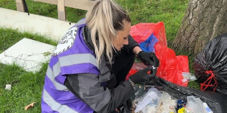 Van vervuilde stad naar trotse gemeenschap: het einde van illegaal dumpen in Engeland