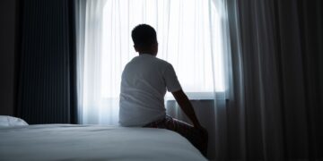 Onderzoek naar puberteitsremmers bij kinderen gepauzeerd vanwege welzijnszorgen.