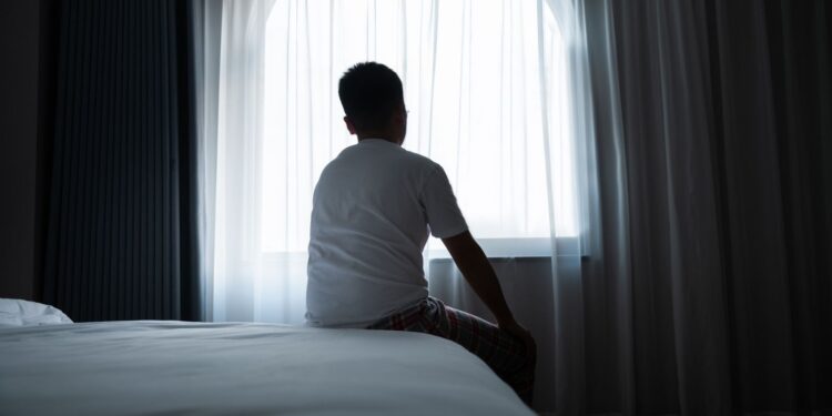 Onderzoek naar puberteitsremmers bij kinderen gepauzeerd vanwege welzijnszorgen.