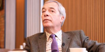 Reform onthult ‘familie stemmen’ bij politie en Kiescommissie