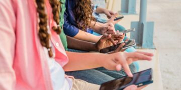 Risico’s van social media verslaving onder jongeren blootgelegd in rechtszaak