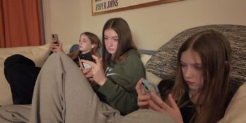 Toenemende druk op grote techbedrijven: botsing over vrije meningsuiting en kindveiligheid