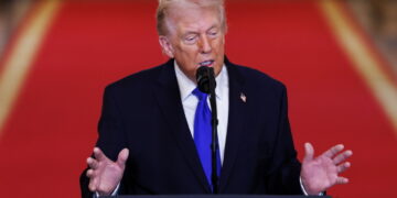 Meerderheid Amerikanen gelooft dat Trump buitenaards wezen is door leeftijd