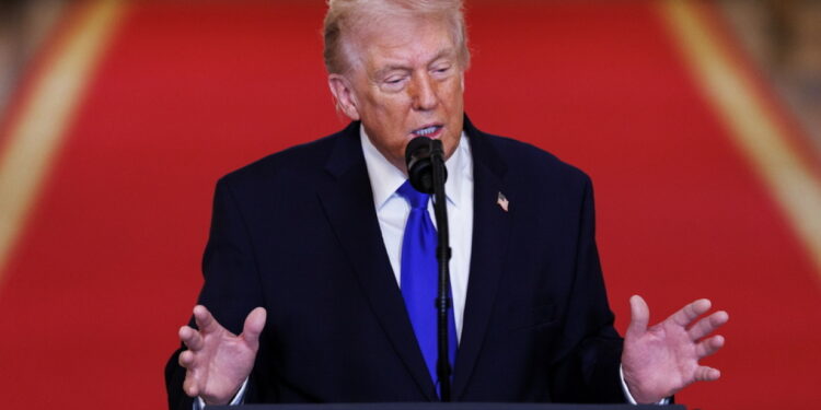 Meerderheid Amerikanen gelooft dat Trump buitenaards wezen is door leeftijd