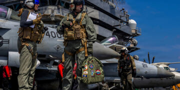 Trump dreigt Iran aan te vallen zonder strategie: lessen uit Irak 2003.