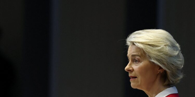 Vier jaar oorlog: Ursula von der Leyen in Kiev