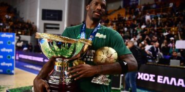 Nigel Hayes- Davis: MVP hoort niet de kritiek op zijn contract bij Panathinaikos