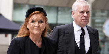 Sarah Ferguson onder de loep na arrestatie Andrew