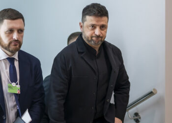 Zelensky dringt aan op krachtige aanpak van VS tegen Iran