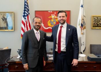 Vrede mogelijk tussen VS en Iran, zegt minister van Buitenlandse Zaken Oman