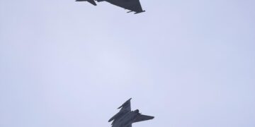 Frankrijk behoudt bases en deelt niet met VS