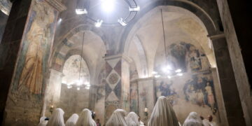 Paasdiensten in Israël achter gesloten deuren