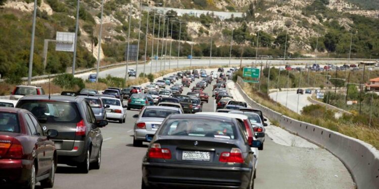 Hoge boetes voor onverzekerde voertuigen en onbetaalde wegenbelasting: 297.000 euro