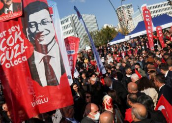 Terugblik op de arrestatie van Ekrem Imamoğlu: één jaar later