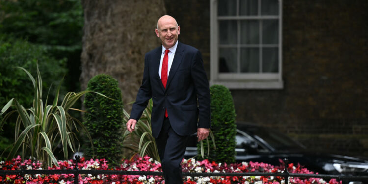 Britse minister van Defensie: “Sterke vriendschap ondanks Iraanse dreigingen”