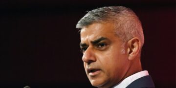 Burgemeester Londen wil Britse diplomaten inzetten tegen Trump’s leugens