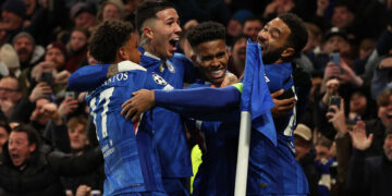 Boete en transferverbod voor Chelsea wegens financiële overtredingen